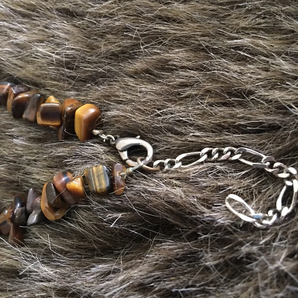 Natural tigers eye bead choker necklace
